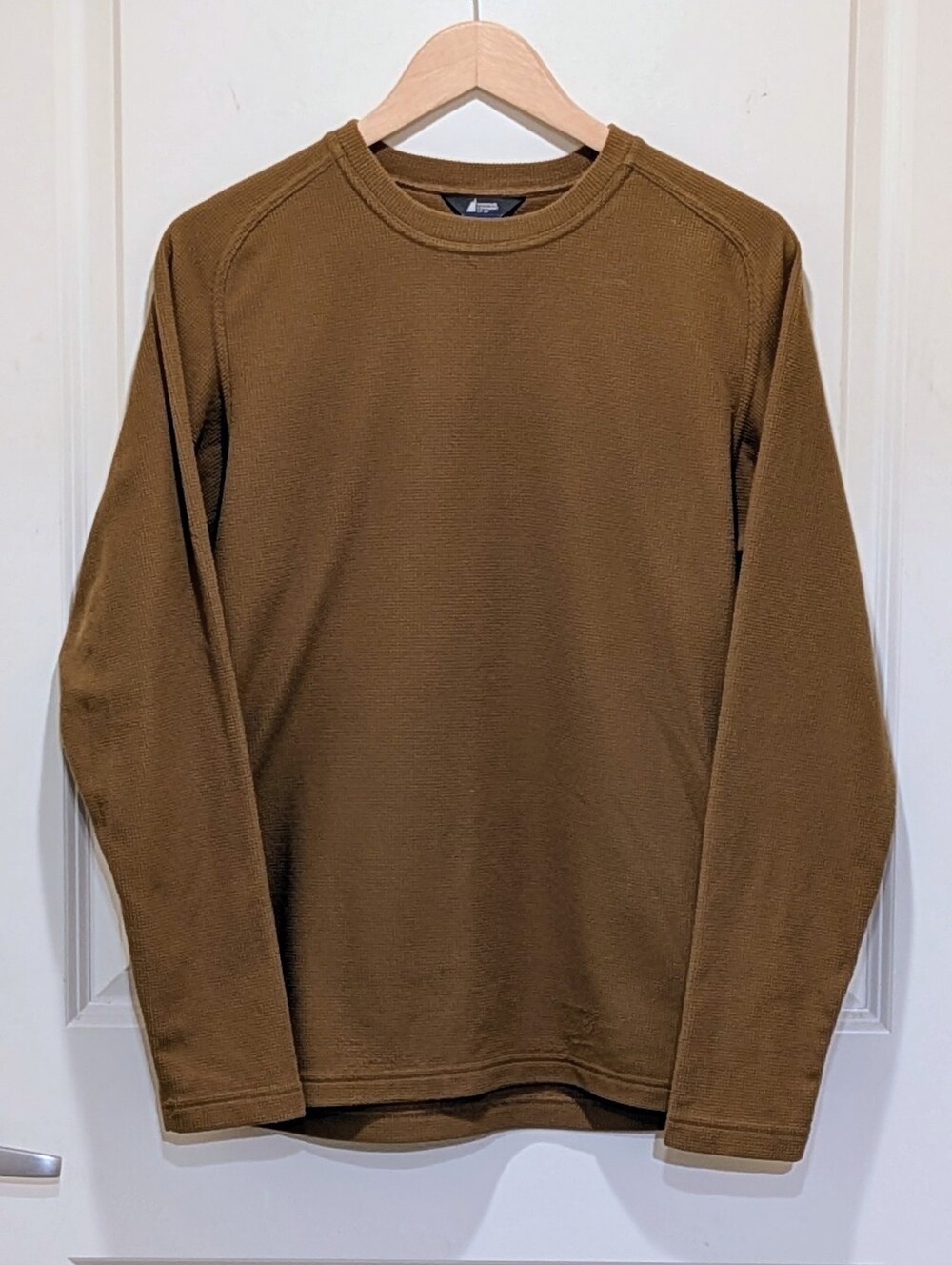 GUC MEC Mountain Equipment Co-Op S Polartec Brown Performance Top